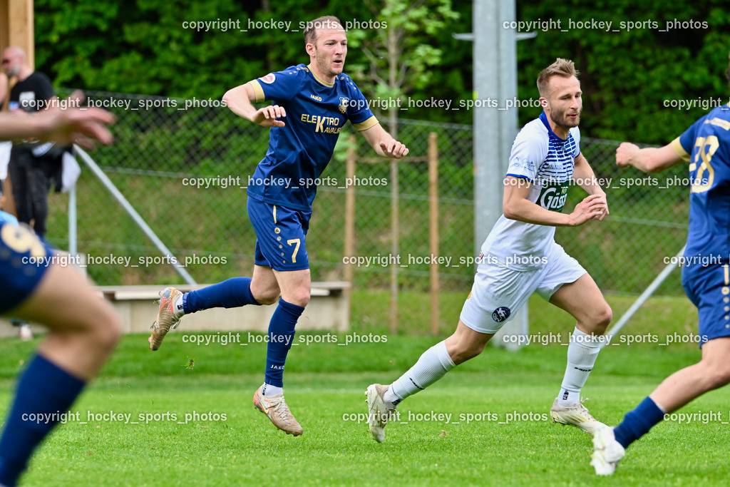 ATUS Velden vs. SV Dellach Gail | #7 Mario Kröpfl ATUS Velden, #7 Benedikt Kaltenhofer Dellach Gail, ATUS Velden vs. SV Dellach Gail, ATUS Velden vs. SV Dellach Gail am 03.05.2025 in Velden (Wald Arena Velden), Austria, (Photo by Bernd Stefan)