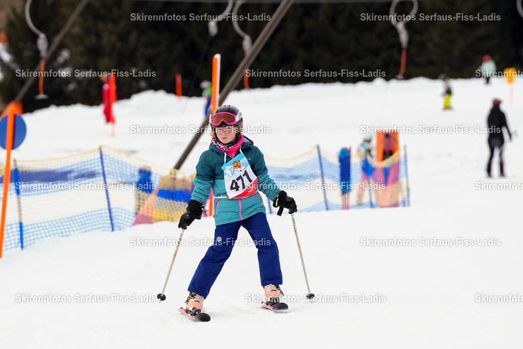 SRF_02.01.2026_0794 | Skirennfotos,Serfaus,Fiss,Ladis,Kinderskirennen,Winter,Tirol,Oberland,skirace,SFL,feelfree,weil wir's genießen,ski,Ski,skifahren,Sonnenplateau, - Realisiert mit Pictrs.com