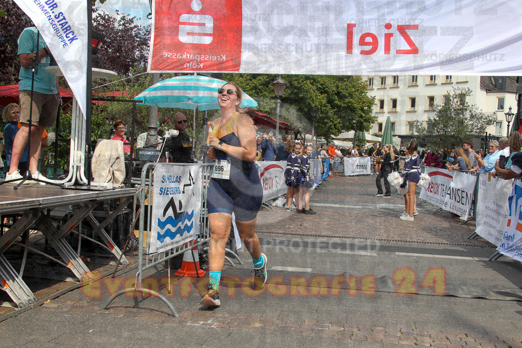 250824_1513_EV4_2756 | Sportfotografie im Rhein-Sieg Kreis, Köln, Bonn, NRW, Rheinland Pfalz, Hessen, etc. Unser Tätigkeitsfeld umfasst den Laufsport vom Volkslauf über den Marathon, Duathlon, Triathon bis zum Ultralauf wie Kölnpfad Ultra oder Schindertrail.
