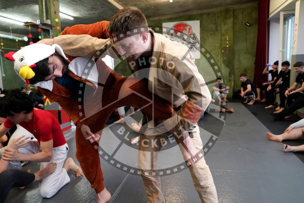 20240413PBB7585 | Fighters compete during the Grapplethon 24hours of rolling for a reason in Hamburg, Germany, on April 13, 2024.