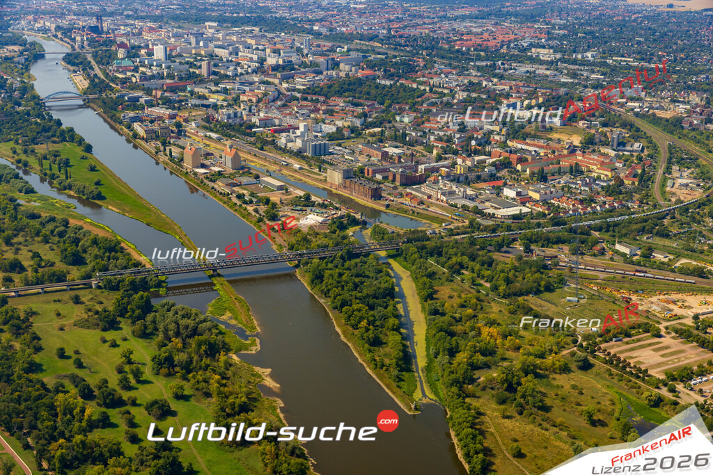 Luftaufnahme Herrenkrug Magdeburg - Die Luftaufnahme wurde 2025 vom UL-Flugzeug heraus erstellt ( ohne Drohne ) - Hochauflösende Luftaufnahme - für professionelle Ausdrucke geeignet. Die Geschenkidee !Mit Lizenz und Bildrechte bestellbar