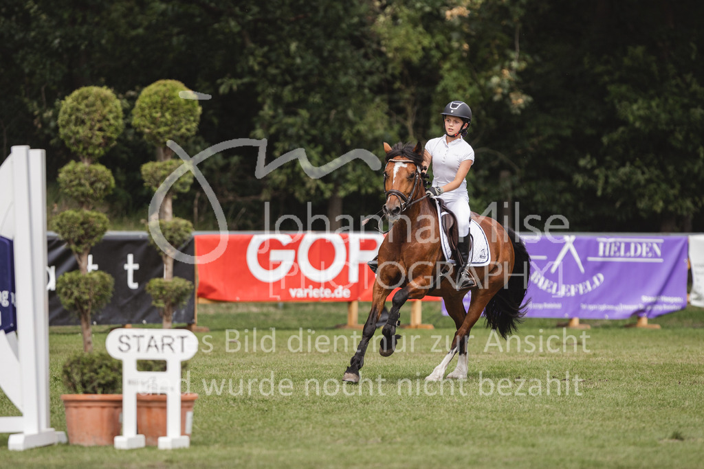 230714_LC_Mini-225 | Deine schönsten Turniermomente als professionelle Fotos! Entdecke hochwertige Pferdesport-Fotografie im Online-Shop. Jetzt Fotos finden & bestellen!