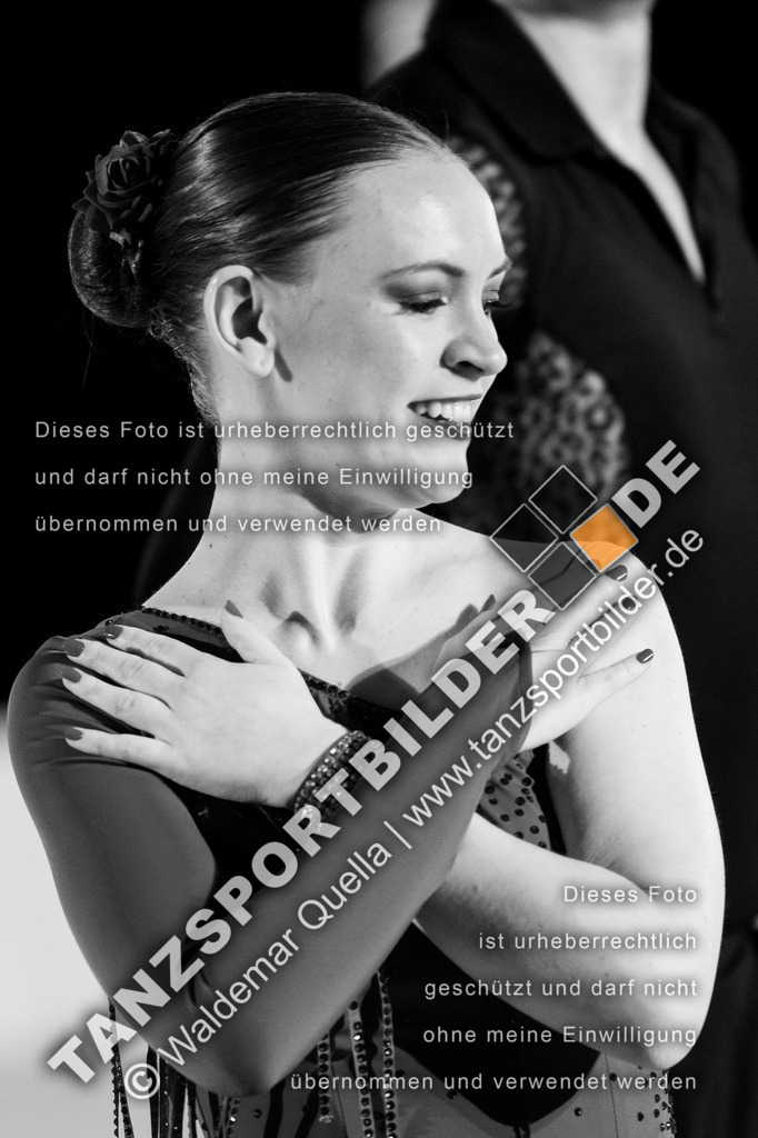 20250503-01011 | Hier finden Sie Tanz Bilder vom Latein und Standard Formationen tanzen. Sportbilder vom Tanzsport. Schöne Fotos und von Weltmeisterschaft, Europameisterschaft, Bundesliga, Regionalliga, Oberliga und Landesliga sowie von GOC Stuttgart, DanceComp, WM Bremen