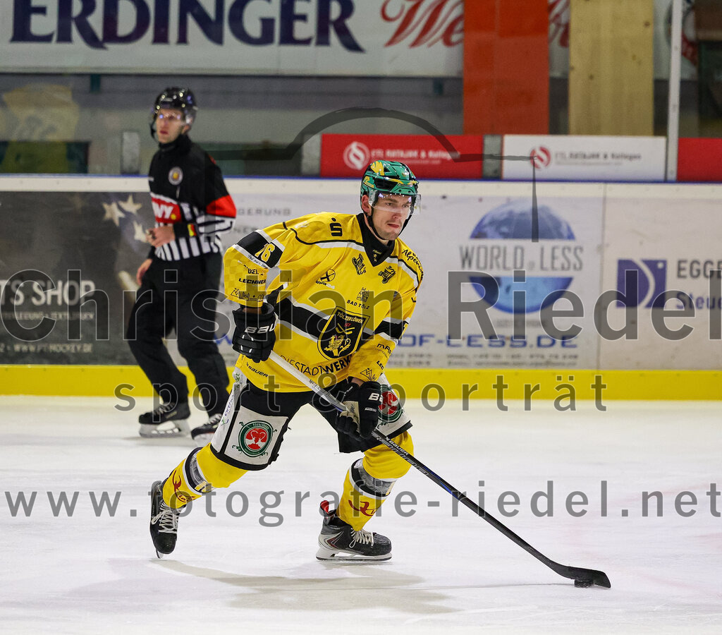 2025-10-28_143_TSV_Erding_gegen_Toelzer_Loewen | Erding, Deutschland, 28.10.2025:Eishockey, Oberliga Süd 2025 / 2026, 13. Spieltag, TSV Erding gegen Tölzer Löwen, Endergebnis: 2:5Christoph Leitner (Tölzer Löwen, #26)Foto: Christian Riedel / fotografie-riedel.net