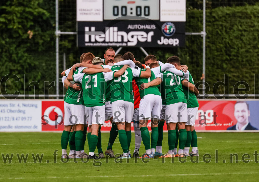 2023-08-09_014_FC_Schwaig_gegen_TuS_Geretsried | Deutschland, 09.08.2023:
Fußball, Landesliga Südost 2023 / 2024, 5. Spieltag, FC Schwaig gegen TuS Geretsried, Endergebnis: 4:1

Tyrone Prepeluh (TuS Geretsried, #21), Srdan Ivkovic (TuS Geretsried, #33), Lukas Kellner (TuS Geretsried, #7), Belmin Idrizovic (TuS Geretsried, #20)

Foto: Christian Riedel / fotografie-riedel.net