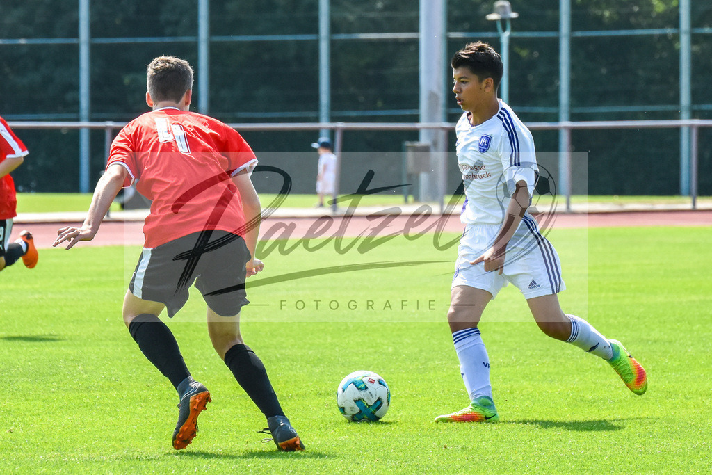 20180722_OSNCAL_0009 | Fußball, C-Junioren :   beim Testspiel zwischen VfL Osnabrück U15 vs. JFV Calenberger Land U15 am 22.07.2018 im Sportpark Illoshöhe in Osnabrück, Deutschland.(Foto von Nico Paetzel) - Realisiert mit Pictrs.com