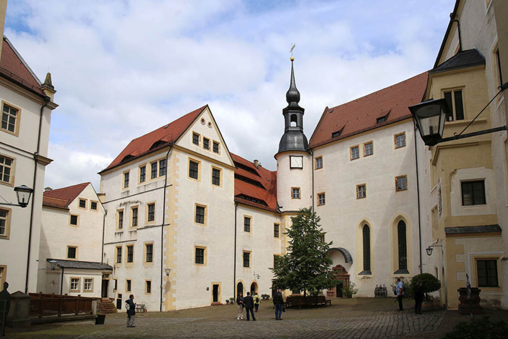 Colditz - Schloss Colditz | Entdecke über 20 Kategorien Leipzig-Motive: Foto-Downloads, hochwertige Poster, Leinwand- & Fine-Art-Prints. Jetzt Lieblingsfoto im Bildlexikon Leipzig Shop bestellen!