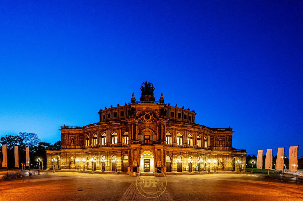 Semper Oper im Abendlicht | Semper Oper im Abendlicht