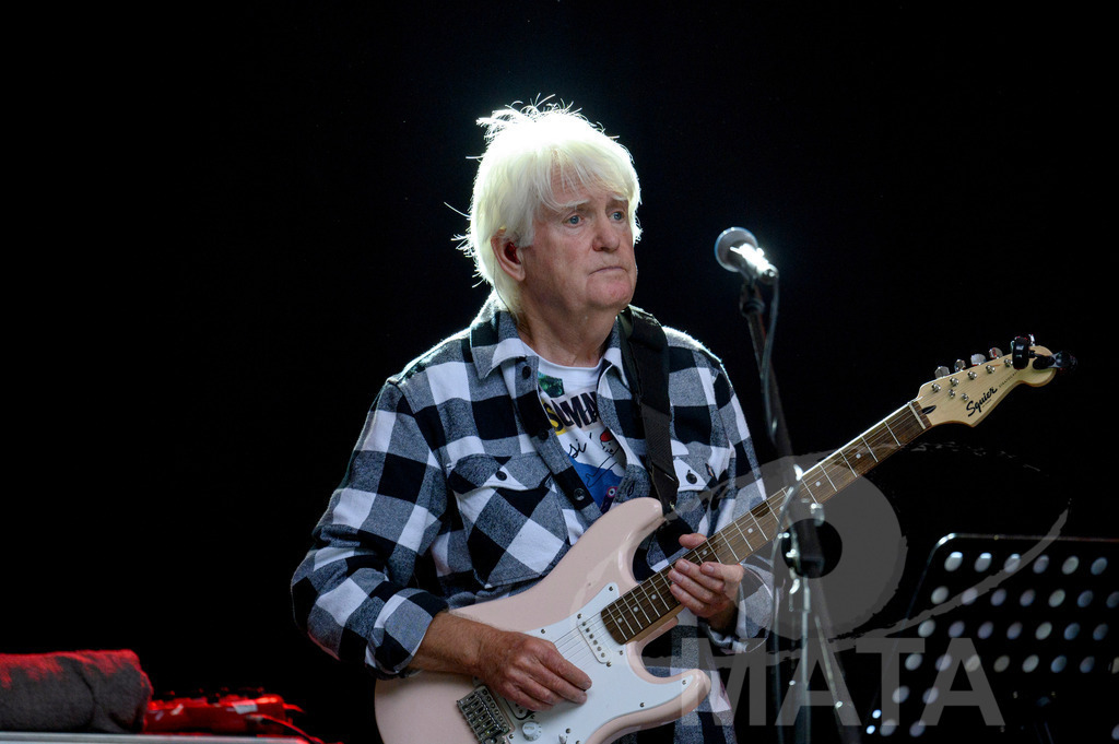 _DWA2862 | John Lees von John Lees' Barclay James Harvest live bei einem Konzert in Serenadenhof Nürnberg, 01.07.2023 - Realisiert mit Pictrs.com