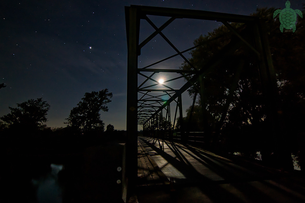 Night_Eisenbrücke1_08.10.2021 | vanography.thecaptaintortuga - Realisiert mit Pictrs.com