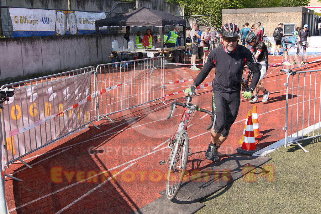 220424_1055_EV8_8843 | Sportfotografie im Rhein-Sieg Kreis, Köln, Bonn, NRW, Rheinland Pfalz, Hessen, etc. Unser Tätigkeitsfeld umfasst den Laufsport vom Volkslauf über den Marathon, Duathlon, Triathon bis zum Ultralauf wie Kölnpfad Ultra oder Schindertrail.