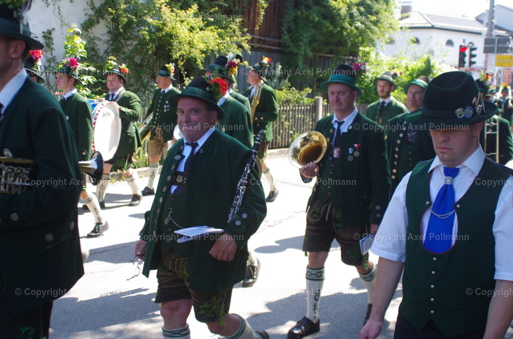 IMGP4112 | fotografiert von Axel PollmannLeonhardi Wallfahrt Benediktbeuern und Murnau, Fronleichnam, Fasching, Landschaft im Loisachtal und Benediktbeuern  - Realisiert mit Pictrs.com