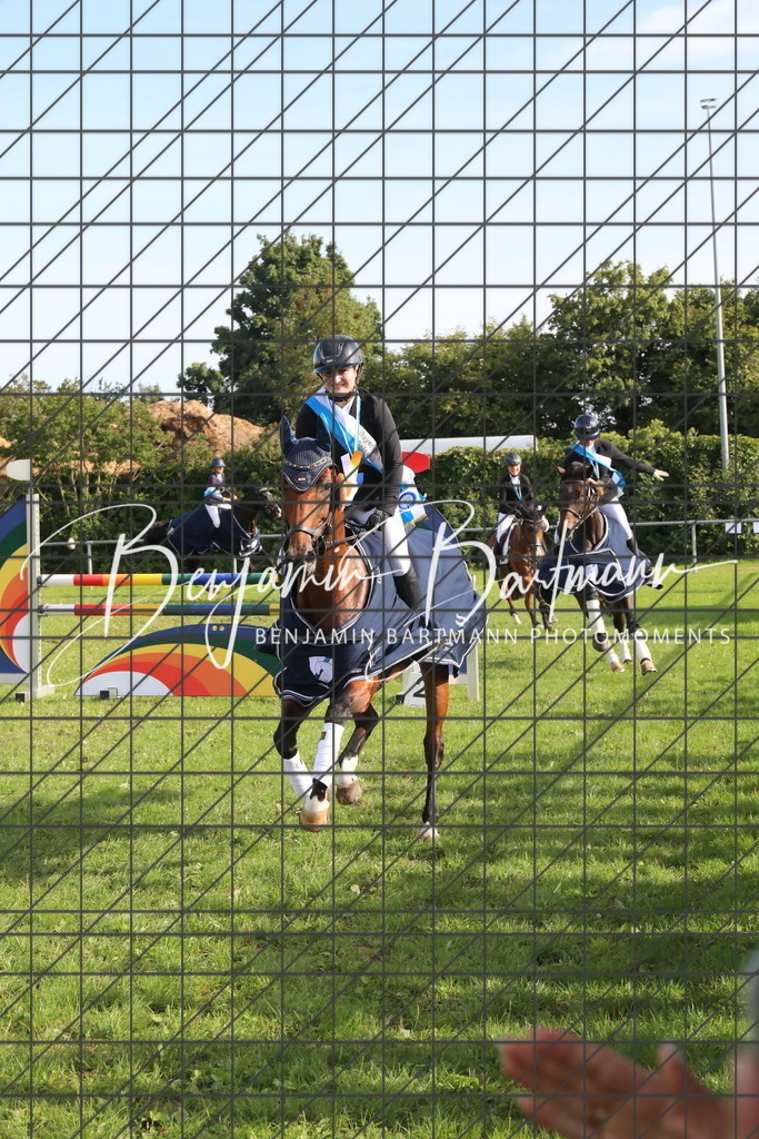 AZ2A3020 | Benjamin Bartmann Photomoments