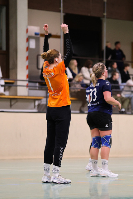 Handball I Damen I Saison 2025-2026 I Verbandsliga Süd I HSG Kalkberg 06 - MTV Dänischenhagen I 14.12.2025.90 | Emelie Köhn (1, HSG Kalkberg 06) - Realisiert mit Pictrs.com