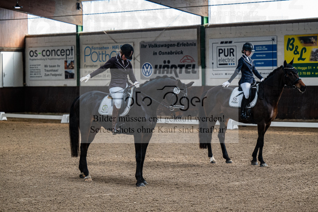 20240310-DOS_9298 | Entdecke hochwertige Reitturnierfotos von Foto Oger. Professionell, emotional und authentisch – jetzt Lieblingsmomente im Shop bestellen.Deutschlandweite Turnierfotografie. - Realisiert mit Pictrs.com
