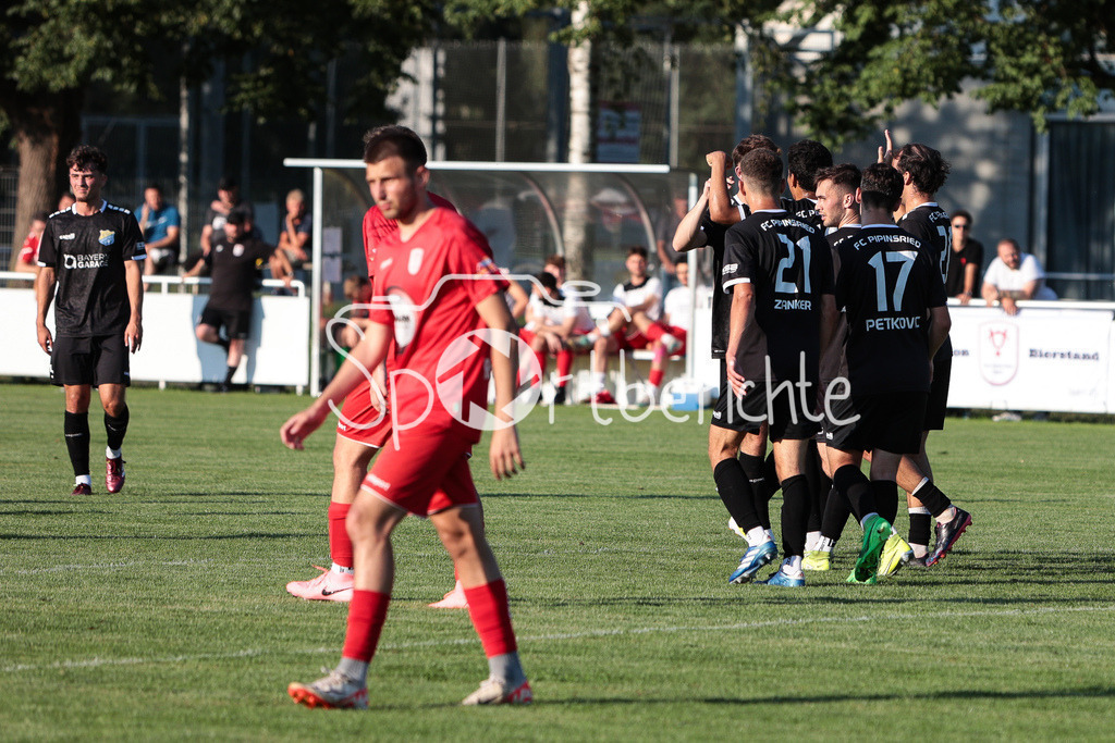 TSV Dachau 1865 - FC Pipinsried | Jubel nach 0-1