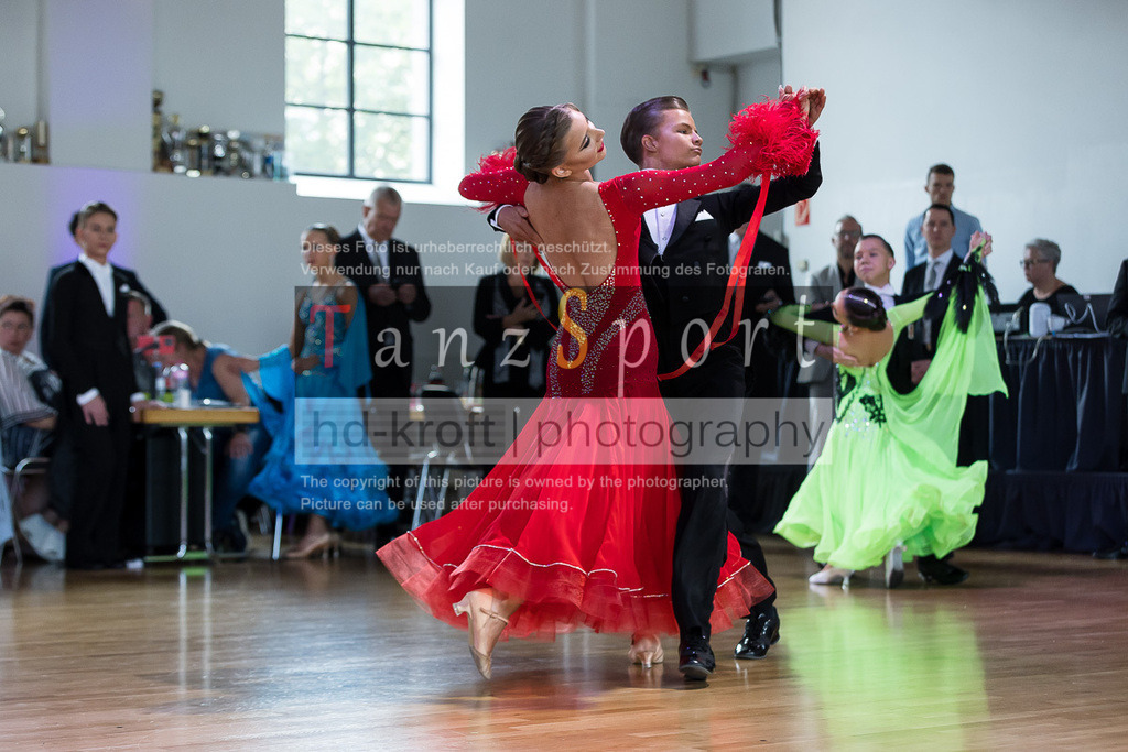 20240615_DM-Jun2-Kombi_08725 | Tanzsportbilder, Standardtanz, Lateintanz, WDSF, DTV, LTVB, dancecomp, goc, hessen tanzt, blaues band der spree, walzer, tango, wiener walzer, slowfox, quickstepp, samba, rumba, cha-cha-cha, paso doble. jive, hd-kroft photography, turniertanzsport