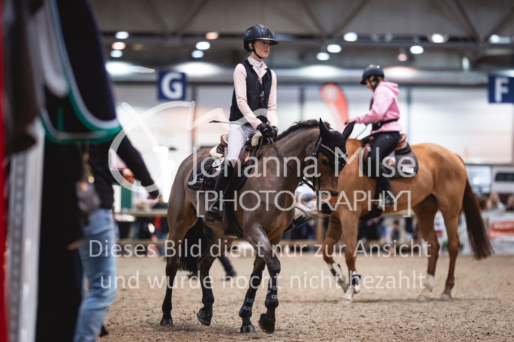 240119_Leipzig_PonyTrophy-520 | Deine schönsten Turniermomente als professionelle Fotos! Entdecke hochwertige Pferdesport-Fotografie im Online-Shop. Jetzt Fotos finden & bestellen!