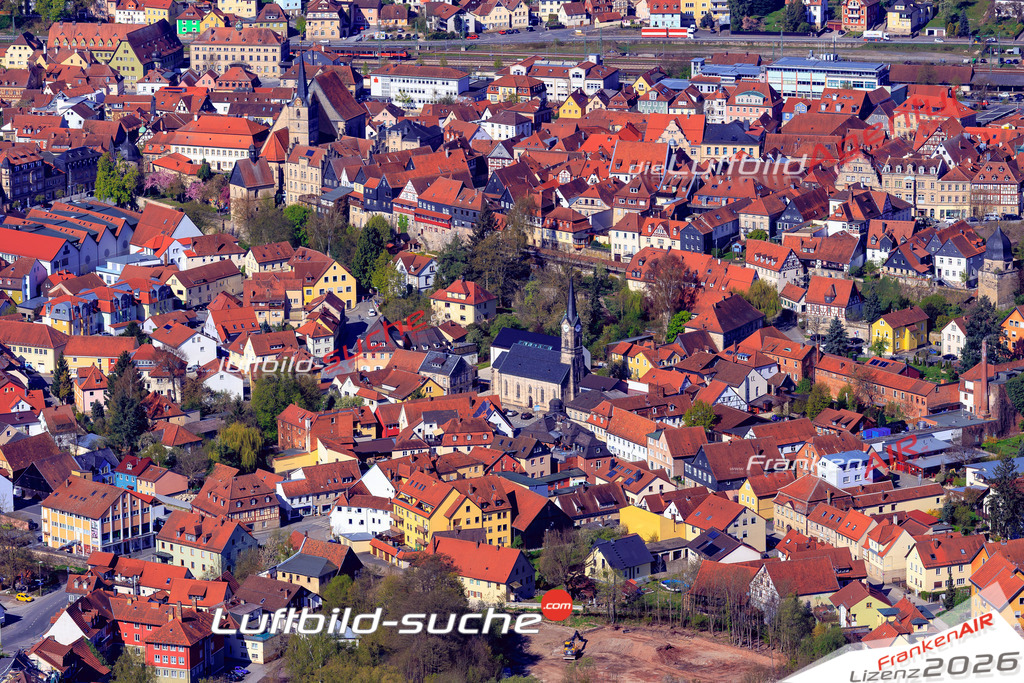Die Luftaufnahme der Stadt Kronach wurde 2017 vom Flugzeug heraus erstellt ( keine Drohne )- hohe Auflösung für beste Qualität