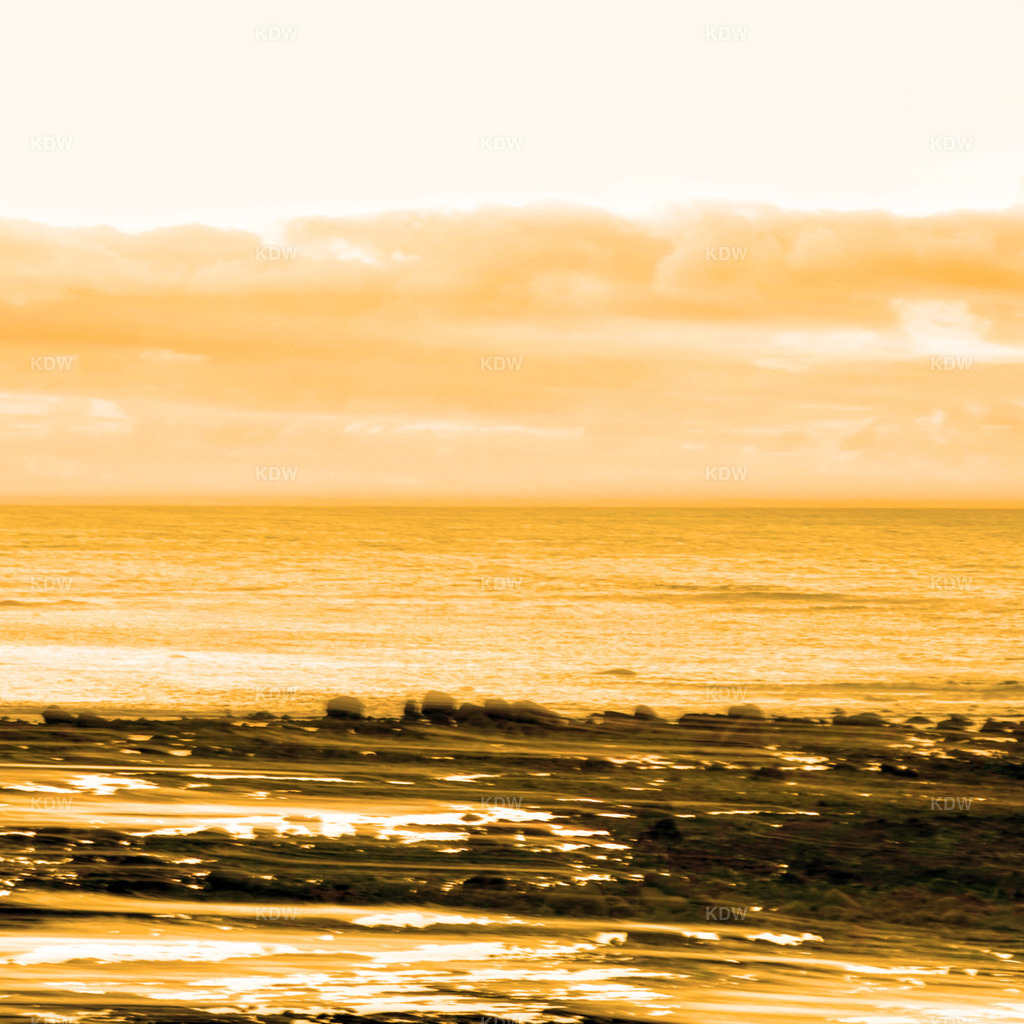 Sonnenuntergang am Meer | die Felsen und das Meer, New Plymouth Neuseeland - Realisiert mit Pictrs.com