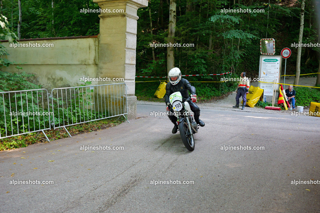 P1014913 | Erleben Sie atemberaubende, hochqualitative Fotos Ihrer Fahrt entlang der malerischen Alpenstraßen. Besuchen Sie alpineshots.com, um professionelle Aufnahmen Ihrer unvergesslichen Reise zu finden und zu kaufen - Realisiert mit Pictrs.com