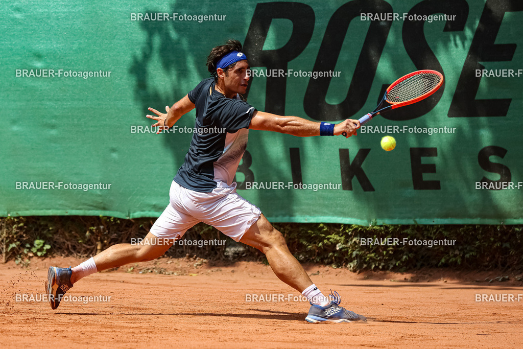 HTC Blau-Weiß Krefeld - LTTC Rot-Weiß Berlin  | Krefeld, Deutschland 21.07.2023, Gian Marco Moroni (HTC Blau-Weiß Krefeld) gegen Dmitry Popka (LTTC Rot-Weiss Berlin) ,

bei der 2. Tennis Bundesliga Nord Begegnung zwischen HTC Blau-Weiß Krefeld und LTTC Rot-Weiß Berlin am 21.07.2023 in Krefeld.

(Foto: BRAUER-Fotoagentur)
 
