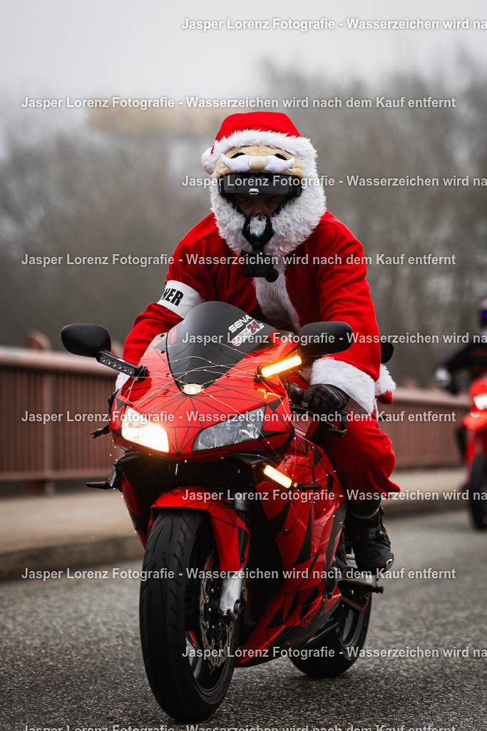 X-Mas Ride I Kiel I 2025 | Jasper Lorenz Fotografie - Realisiert mit Pictrs.com