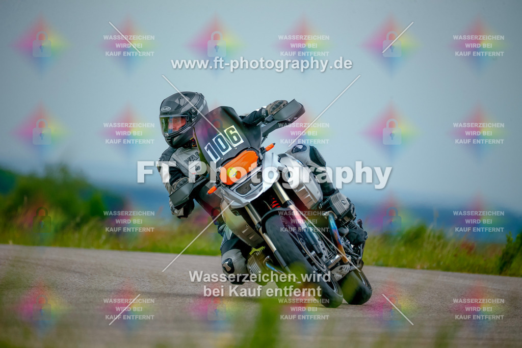 _MOT2049 | Hier findet Ihr Bilder von Touristenfahrten auf der Nürburgring Nordschleife oder von anderen Veranstaltungen die ich besucht habe. Viel Spass beim Durch Schauen 