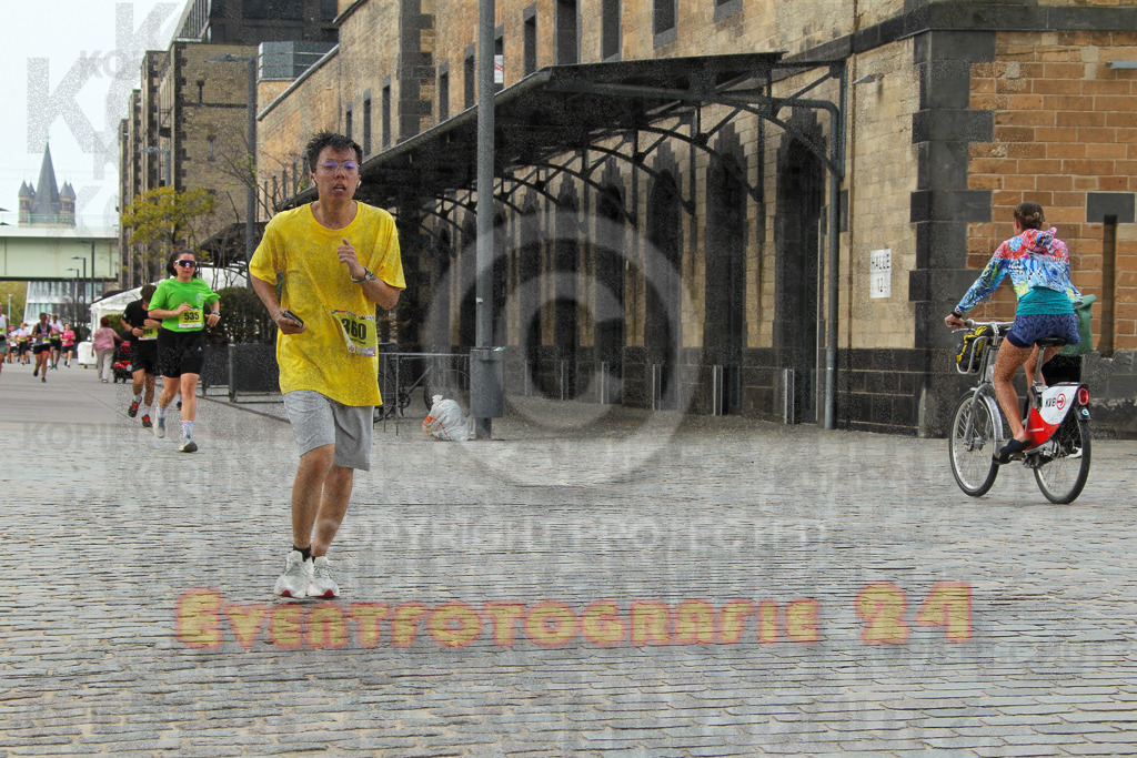 250920_1530_EV4_8970 | Sportfotografie im Rhein-Sieg Kreis, Köln, Bonn, NRW, Rheinland Pfalz, Hessen, etc. Unser Tätigkeitsfeld umfasst den Laufsport vom Volkslauf über den Marathon, Duathlon, Triathon bis zum Ultralauf wie Kölnpfad Ultra oder Schindertrail.