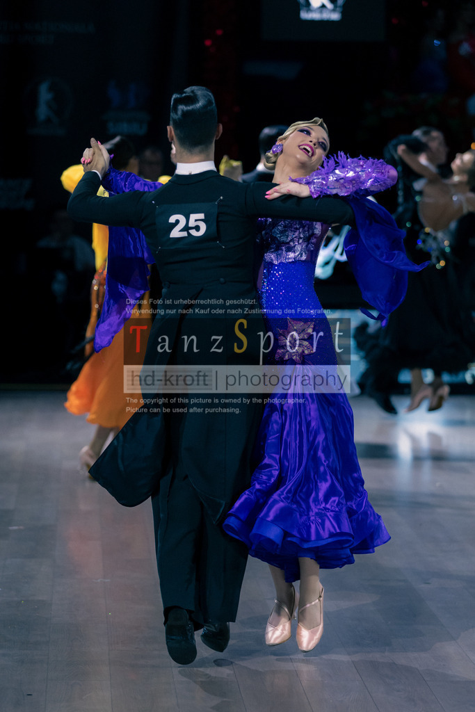 20251101_TGP_5499 | Tanzsportbilder, Standardtanz, Lateintanz, WDSF, DTV, LTVB, dancecomp, goc, hessen tanzt, blaues band der spree, walzer, tango, wiener walzer, slowfox, quickstepp, samba, rumba, cha-cha-cha, paso doble. jive, hd-kroft photography, turniertanzsport