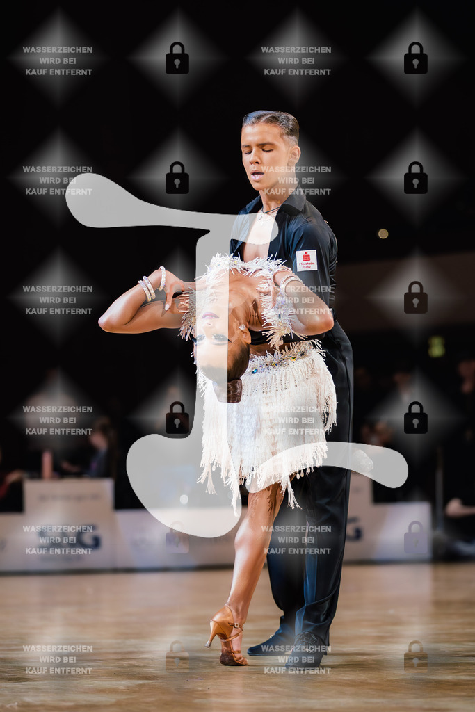 Goldstadtpokal 2025 - WDSF Open Latin Youth 2nd (72) Ivan Smekalkin _ Yeva Liermontova (Schwarz Weiß Club Pforzheim)-2025-01-25-8757 | Webshop for digital downloads and prints of dance sport, event & show photographer Julian Link - Realisiert mit Pictrs.com