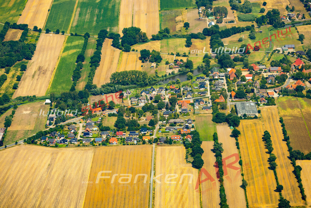 hittbergen-luftbild-22-617 | Aktuelles Luftbild von  Hittbergen - Die Luftaufnahme wurde 2022 mittels UL-Flugzeug erstellt ( keine Drohne ) - hochauflösende Kamera-Systeme von  Canon -
Beste Qualität - Für grossformatige Ausdrucke geeignet. Die Geschenkidee !