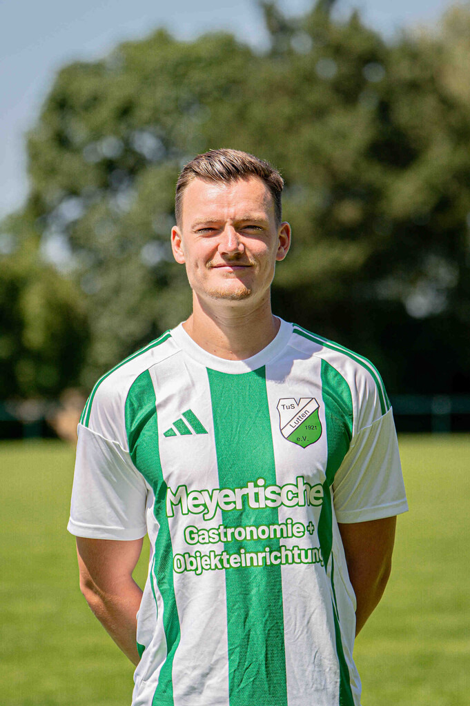 Fußball I Herren I Saison 2026-2027 I Mannschaftsfoto I TuS Lutten I Bezirksliga Weser-Ems 4 I 29492 | jns.sportfotos - Realisiert mit Pictrs.com