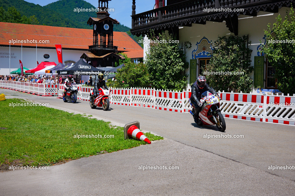 P1036942-2 | Erleben Sie atemberaubende, hochqualitative Fotos Ihrer Fahrt entlang der malerischen Alpenstraßen. Besuchen Sie alpineshots.com, um professionelle Aufnahmen Ihrer unvergesslichen Reise zu finden und zu kaufen - Realisiert mit Pictrs.com