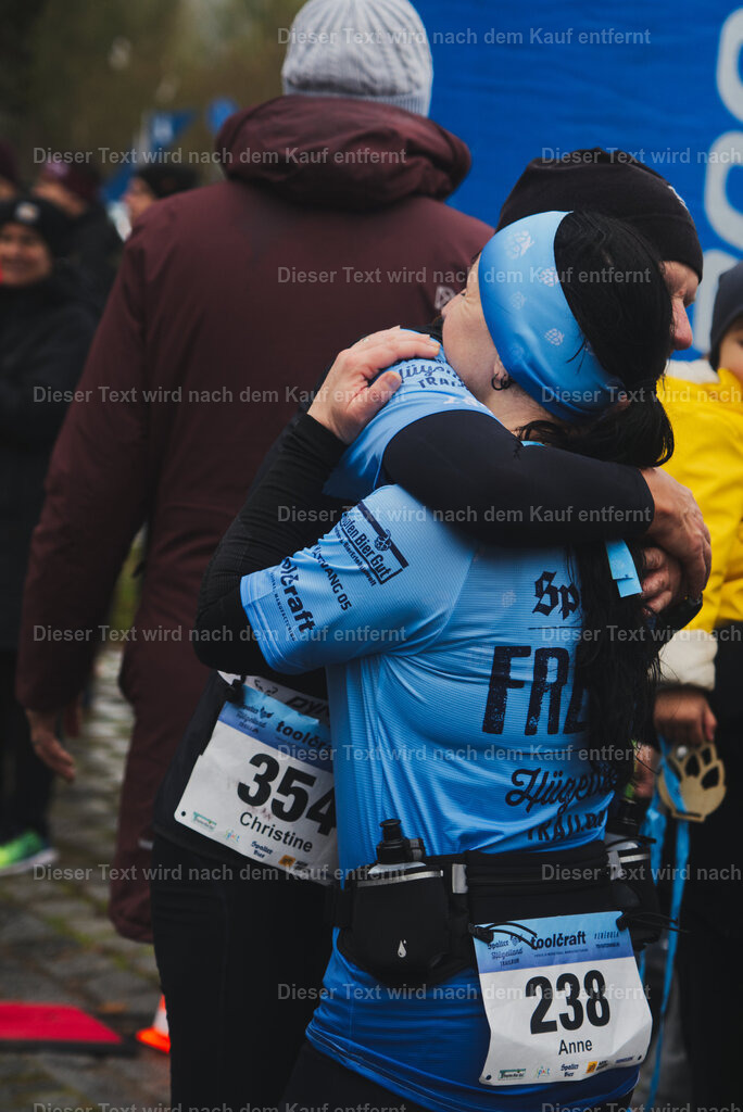 cineathletes-huegelland-2025-11-09-12-20-33 | Sportfotografie rund um Obstacle Course Racing und Trail Run - Realisiert mit Pictrs.com