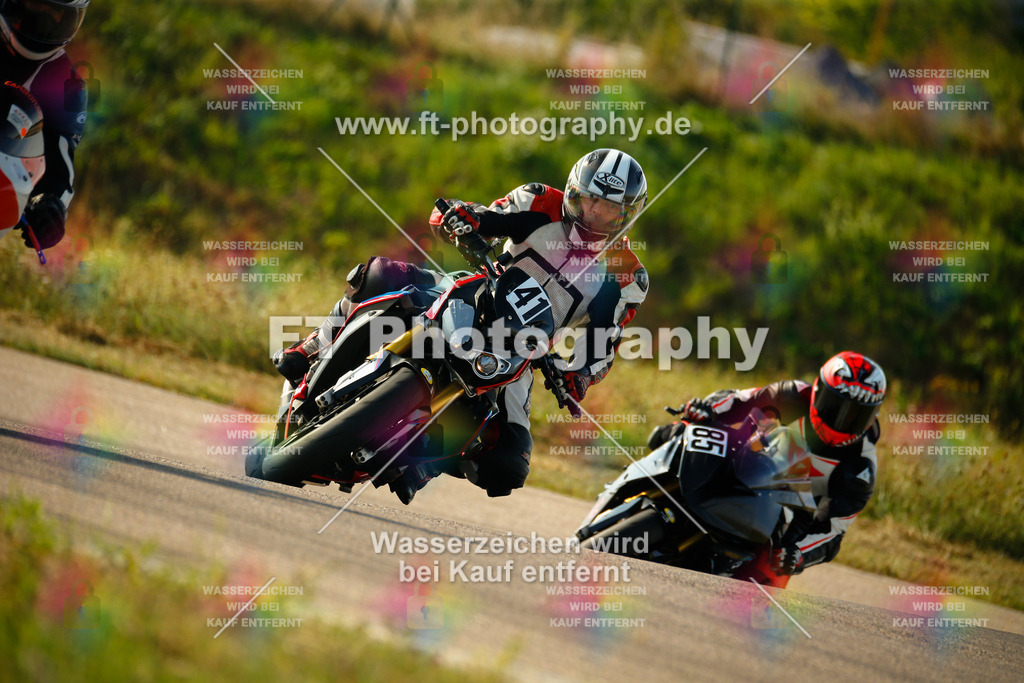 _MOT5965 | Hier findet Ihr Bilder von Touristenfahrten auf der Nürburgring Nordschleife oder von anderen Veranstaltungen die ich besucht habe. Viel Spass beim Durch Schauen 