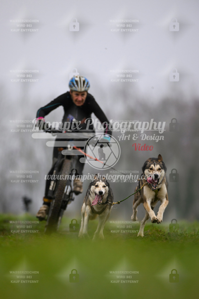 MompixPhotography_CDF2023_FFST_Di_Bike2-15 | PayLife