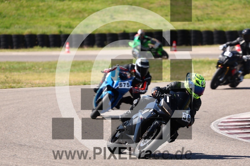 0036-20260423_01015 | Schöne Erinnerungen an spannende Momente - das festzuhalten ist unser Job. PIXELrace.de ist seit 2003 auf den Rennstrecken Europas unterwegs um die Action draußen beim Fahren und die wunderbare Stimmung imm Fahrerlager für euch einzufangen.