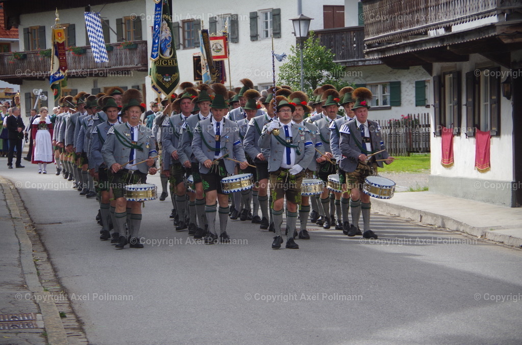 IMGP5050 | fotografiert von Axel PollmannLeonhardi Wallfahrt Benediktbeuern und Murnau, Fronleichnam, Fasching, Landschaft im Loisachtal und Benediktbeuern  - Realisiert mit Pictrs.com