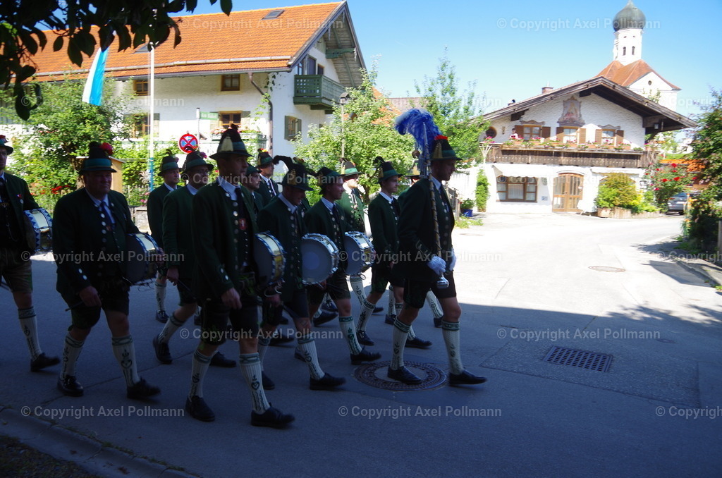 IMGP5240 | fotografiert von Axel PollmannLeonhardi Wallfahrt Benediktbeuern und Murnau, Fronleichnam, Fasching, Landschaft im Loisachtal und Benediktbeuern  - Realisiert mit Pictrs.com
