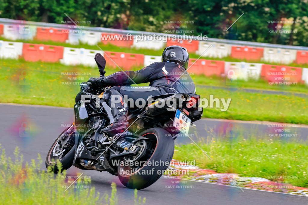 VBK-6741 | Hier findet Ihr Bilder von Touristenfahrten auf der Nürburgring Nordschleife oder von anderen Veranstaltungen die ich besucht habe. Viel Spass beim Durch Schauen 