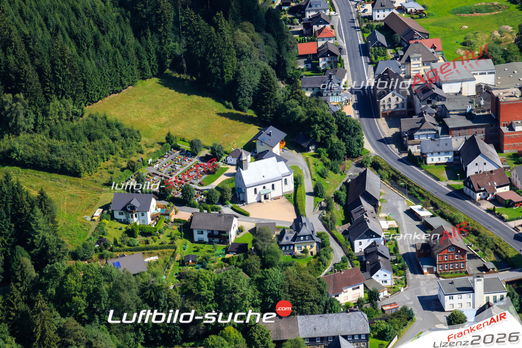Die Luftaufnahme Foertschendorf - Pressig wurde vom UL-Flugzeug (keine Drohne) aus fotografiert.Hohe Druck- Auflösung-die Geschenkidee!