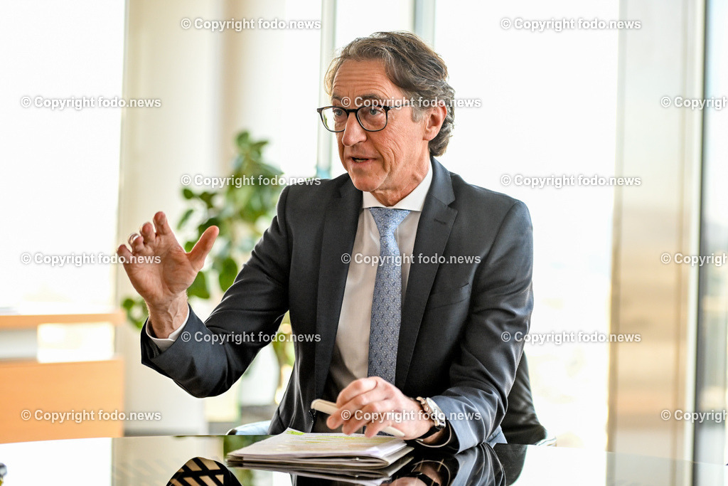 Leonhard Schitter (Generaldirektor Energie AG Ooe)_ 06.02.2023-6 | 06.02.2023, Energie AG, AUT, Leonhard Schitter, im Bild Leonhard Schitter (Generaldirektor Energie AG Ooe)

