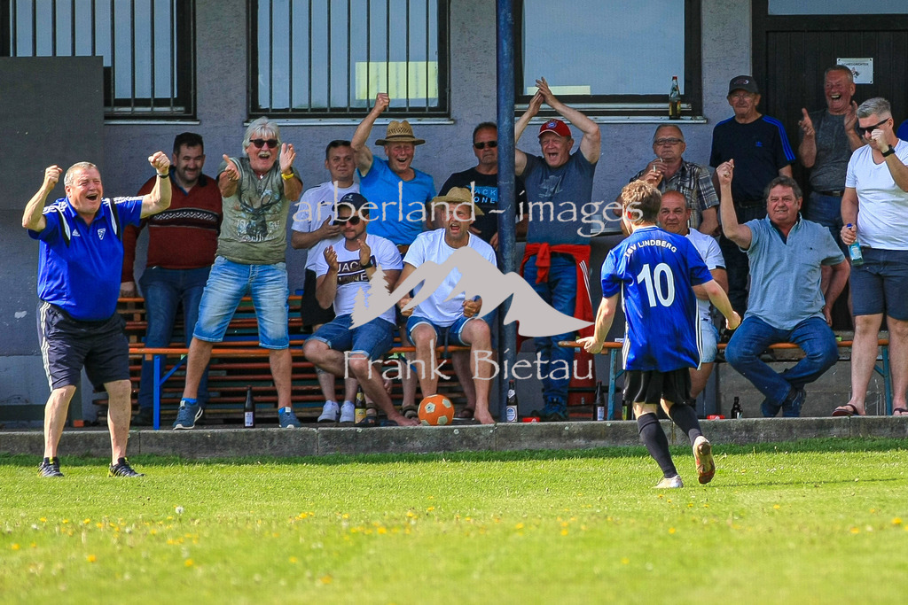 993T0677 | Medien- Sport- Entertainmentfotos
