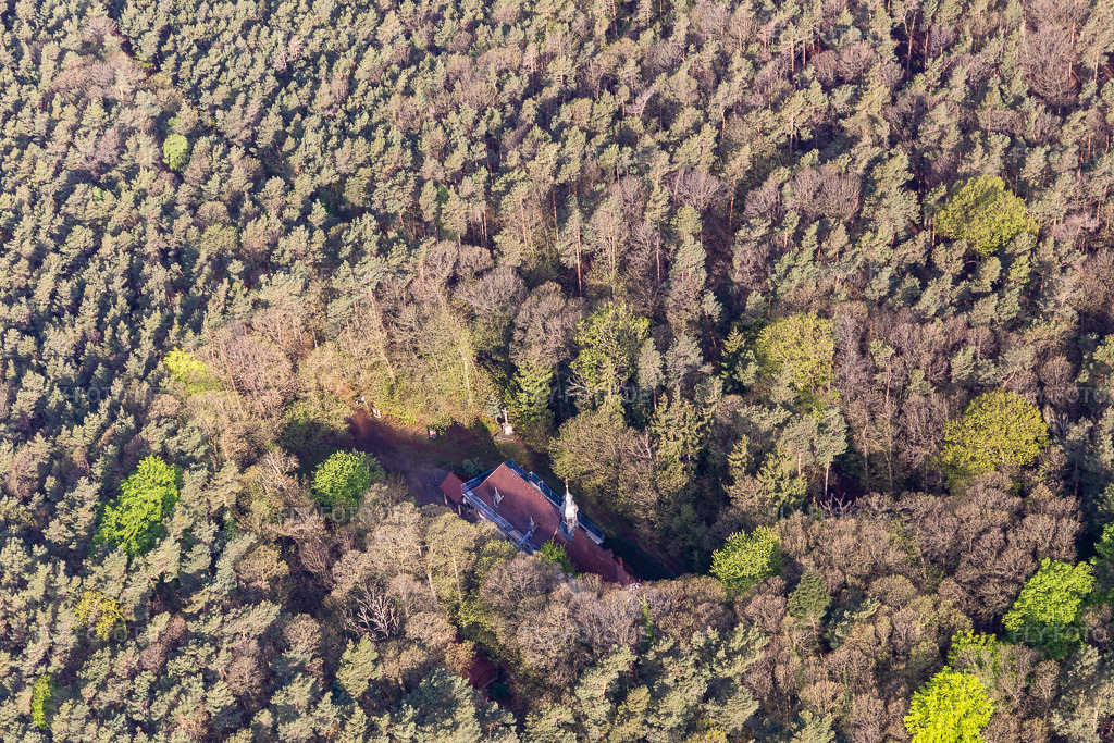 Luftbild: Kolmerberg Kapelle in Dörrenbach im Bundesland Rheinland-Pfalz in Deutschland. Foto: IMG_113779.jpg vom 29.04.2019 durch Werner Riehm/FLY-FOTO.de