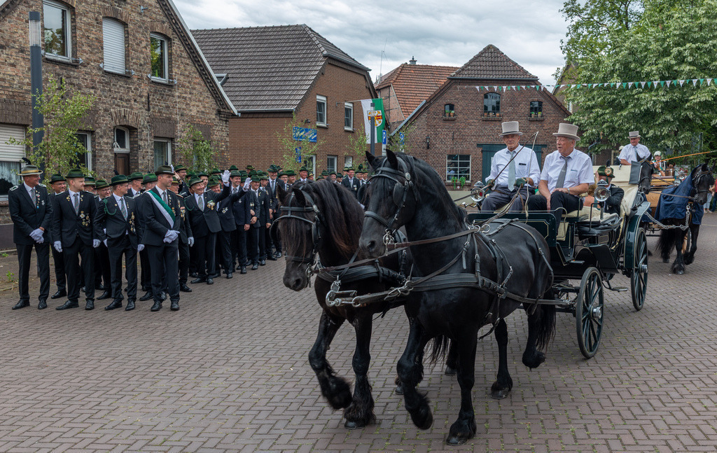 top-top.de-250705-031 | Foto, Video, Fotografie, Videografie, Fotobox, DJ, Discjockey, Musik, Musikbox, Veranstaltung, Photobooth, Amazon, Ebay, Buchtipp, Bestseller, Autor, Verlag, Buch, Wesel, Hamminkeln, NRW, Dinslaken, Rees, Drohne, Hochzeit, Party, Fotobox, Wesel, Fotograf