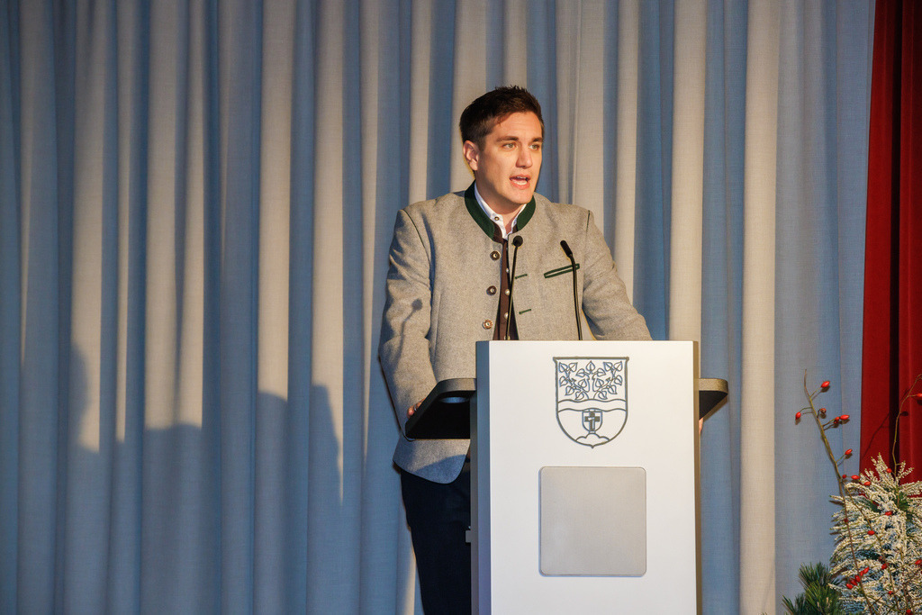 GT2A4121 | ap-design // andreas plenk - Realisiert mit Pictrs.com