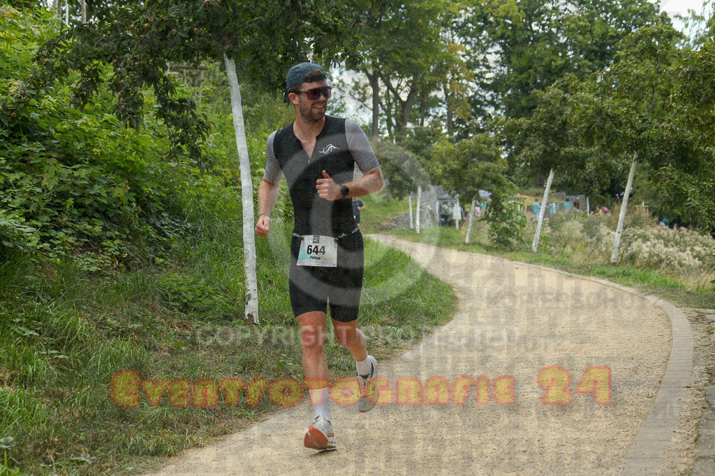 250824_1423_EX1_6043 | Sportfotografie im Rhein-Sieg Kreis, Köln, Bonn, NRW, Rheinland Pfalz, Hessen, etc. Unser Tätigkeitsfeld umfasst den Laufsport vom Volkslauf über den Marathon, Duathlon, Triathon bis zum Ultralauf wie Kölnpfad Ultra oder Schindertrail.