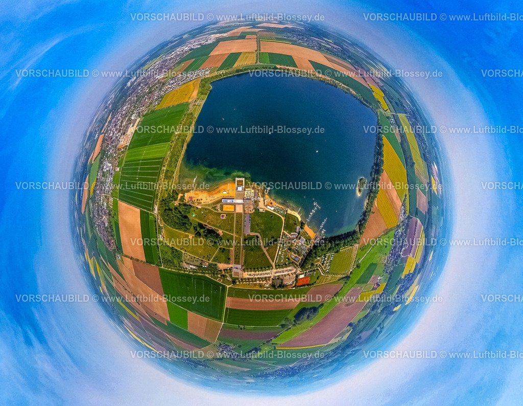 Zuelpich240590119SeeParkZuelpich | Luftbild, Zülpicher See, Wassersportsee und Seepark, Badestrand umgeben von Wiesen und Feldern, Erdkugel, Fisheye Aufnahme, Fischaugen Aufnahme, 360 Grad Aufnahme, tiny world, little planet, fisheye Bild, Zülpich, Nordrhein-Westfalen, Deutschland
