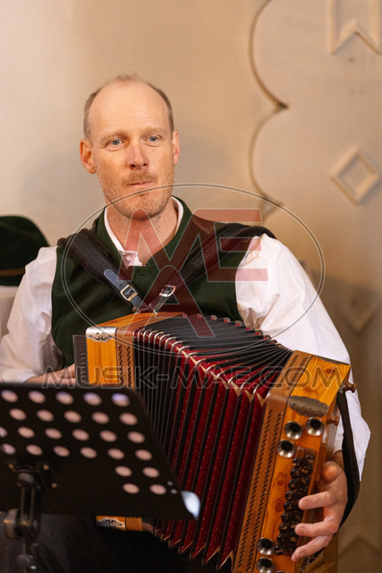 MAE-pic_168 | Der online Fotoshop des Inzeller Fotografen MAE - Marc Anton Eicher. Hier können Sie ihre Fotos und Stockfotos online bestellen als Download oder als Ausdruck, der ihnen bequem nach Hause geschickt wird.
Ihr Marc Anton Eicher - der Inzeller Fotograf - Realisiert mit Pictrs.com